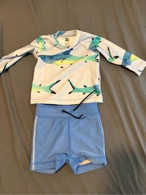 Tea Collection White Shark Print Rashguard Set with Light Blue Swim Shorts